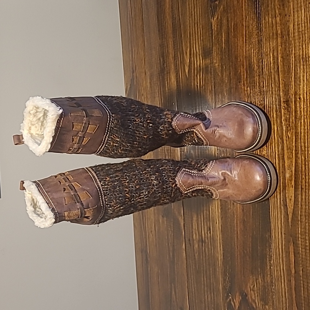 Gorgeous sweater and leather boots